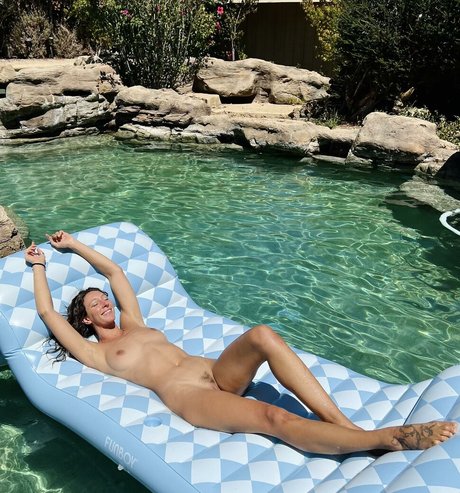 Steph Sinn belle étoile photos