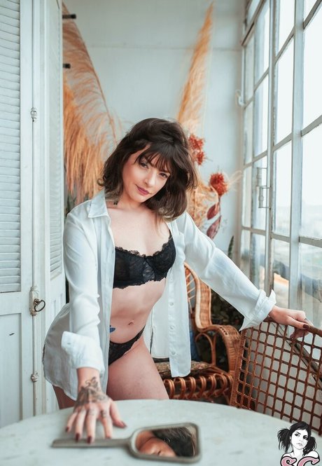julice sg model sexy pic