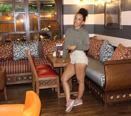 Feelinfree haut de star du porno archive