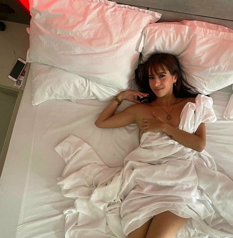 Nicolane Escobar star du porno érotique des photos