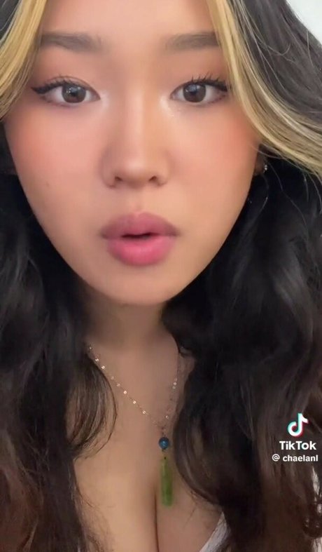 Chaela modèle porno des photos