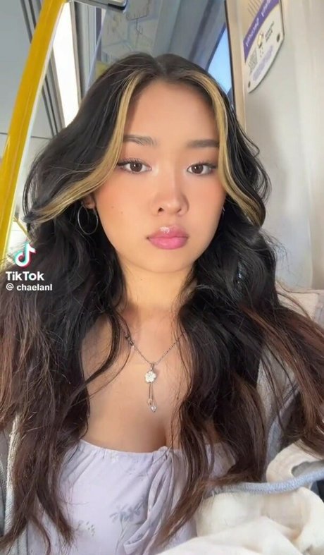 Chaela étoile chaude archive