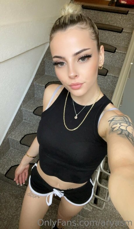 aryasm actrice parfaite photo