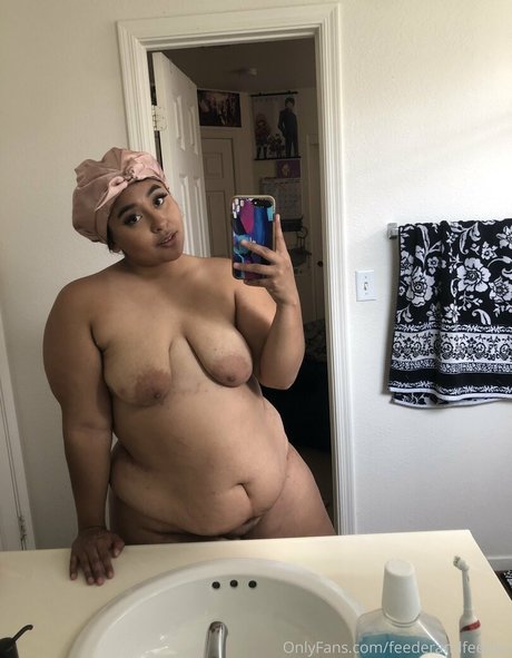 feederandfeedee modelo atractivo foto