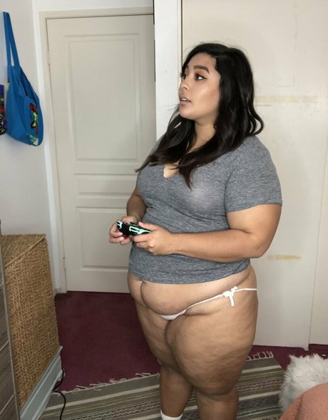 blonde cougar onlyfans free naked photo