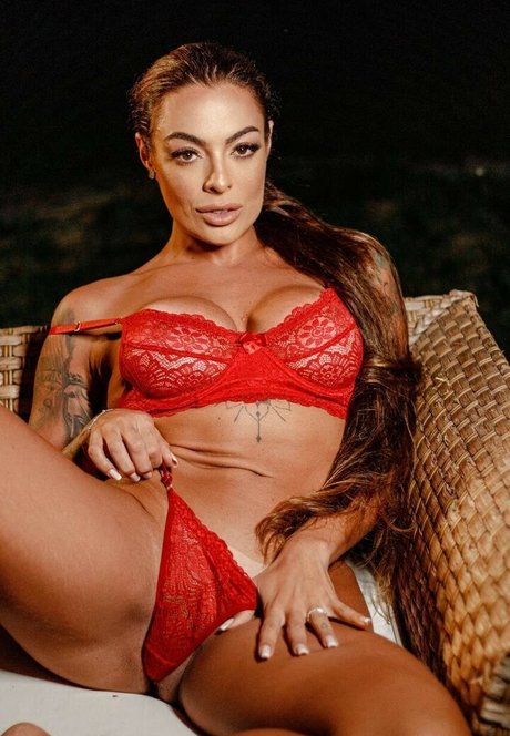 Monique Amin étoile gratuite des photos