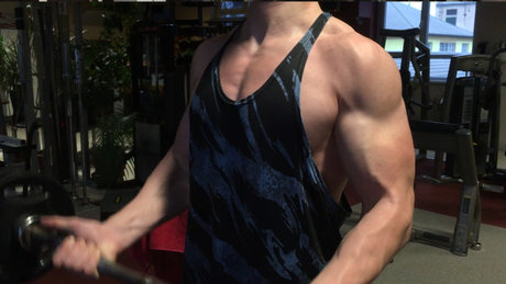 Muscle Tyler sex model photo