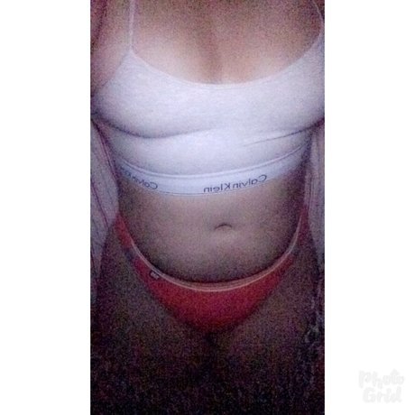 MzMyMyLynn_ pornstar hot image