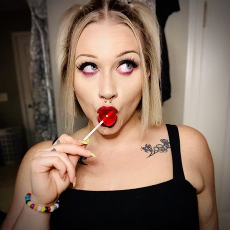 River Fae Wilder nude pornstar pictures