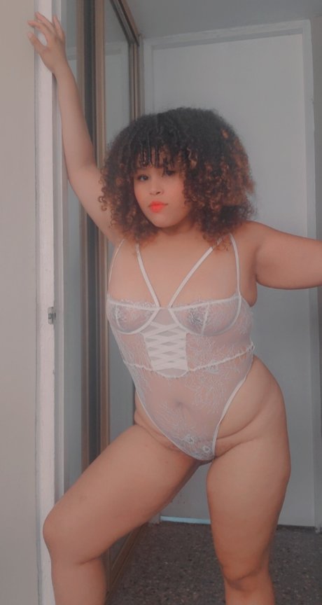 curves by Joa model perfect gallery