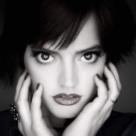 Violet Pixie pretty actress images