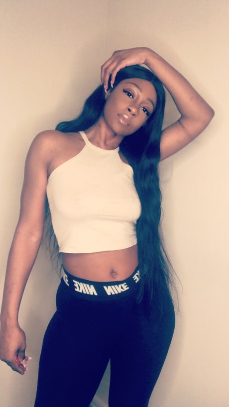 Muva Nubian star pretty pic