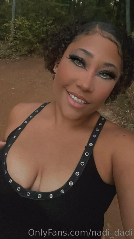 Nadi Hustle actriz xxx recopilación