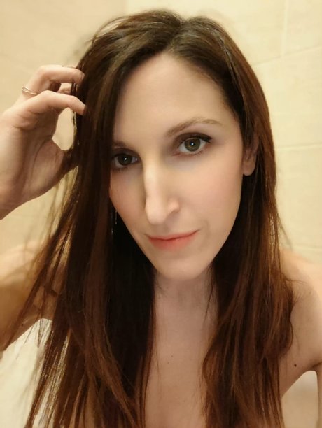 Dans l oeil de Sacha pornstar sex image