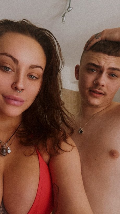 Couple Sinners THE UNSEEN BITS nude actress picture
