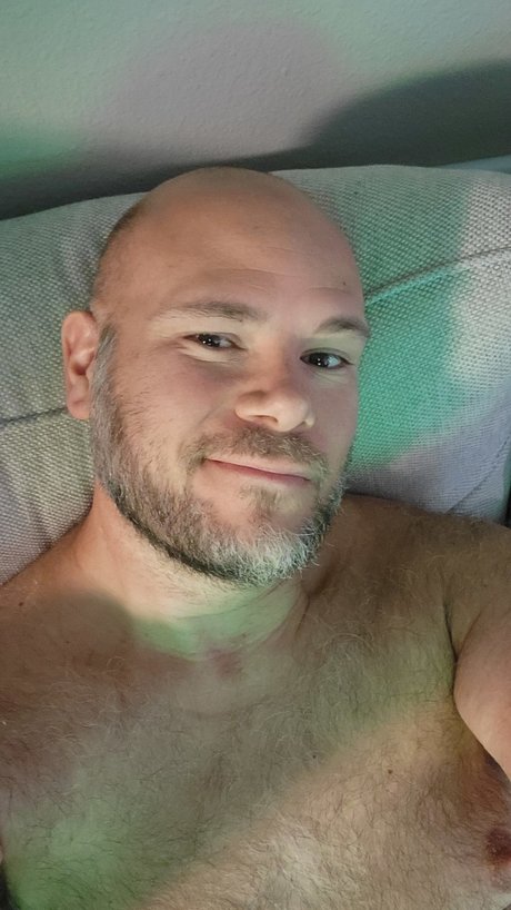 Bear Bob erotic pornstar image