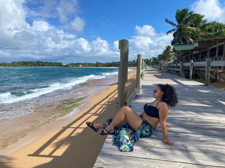 Caribbean Queen_ naked model pic