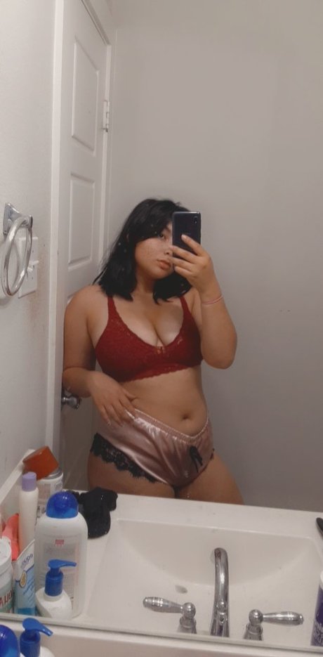 Eilin adult star pics