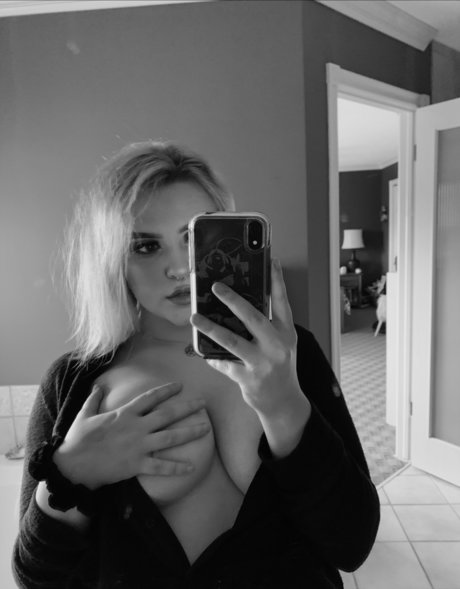 Mikenna pornstar perfect img