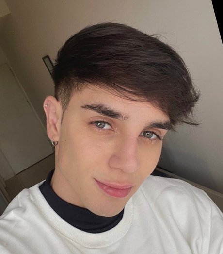 CAIO_ xxx model image