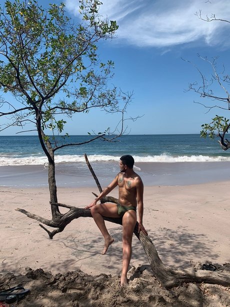 Alex Montenegro pornstar naked pictures