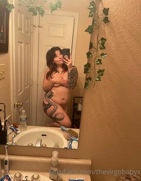 thevirgobabyx estrella sexy foto