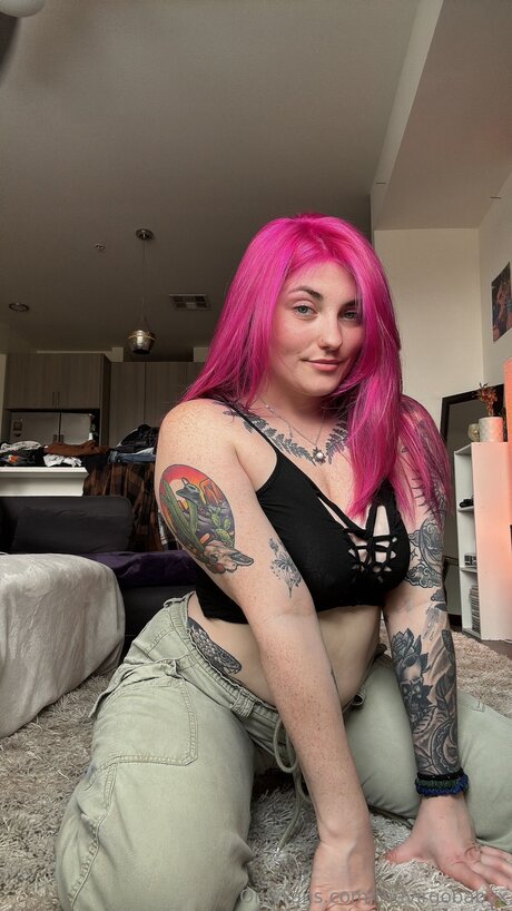 thevirgobabyx actriz atractiva fotos