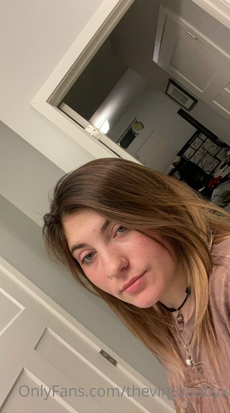 thevirgobabyx actriz de desnudos imagen