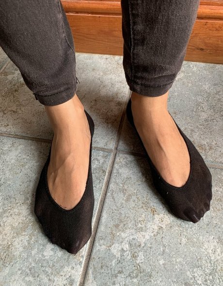 pujaprettyfeet modelo xxx imagen