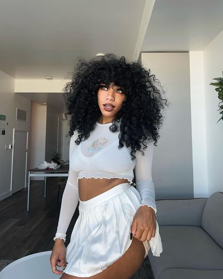 Kiera Please modelo desnudo recopilación