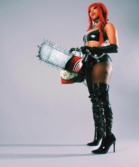 Kiera Please actriz adulta galería