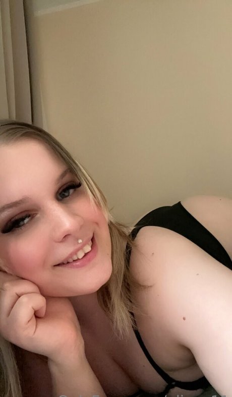 alicee11 star érotique des photos