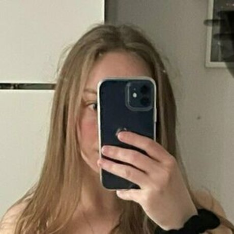 krissii20 modelo desnuda imágenes