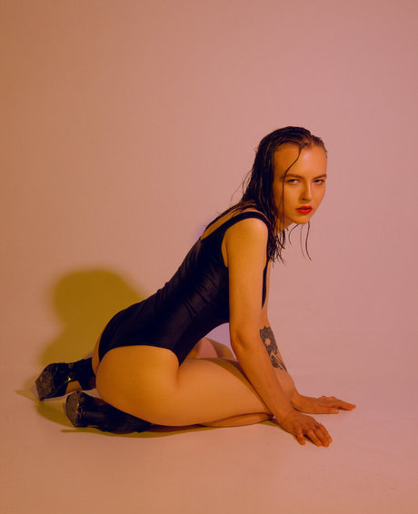 sisuuz modèle porno img