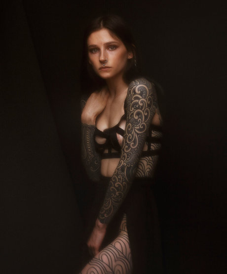 Noemie Doragon actriz libre imágenes