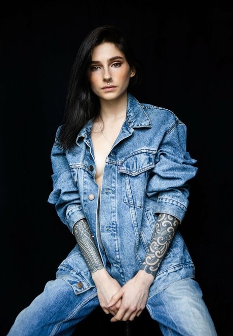 Noemie Doragon Miniature