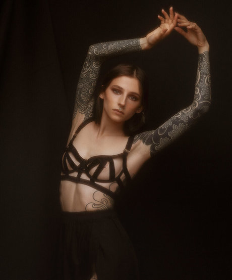 Noemie Doragon estrella porno caliente galerías