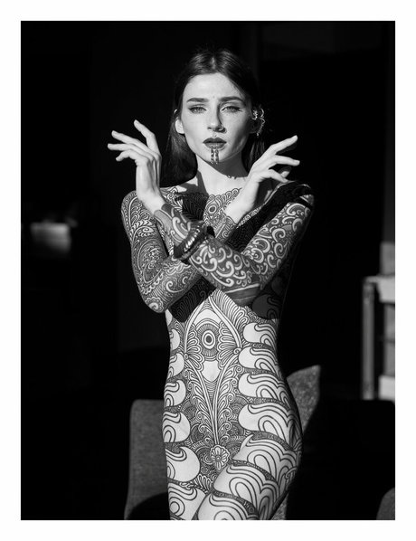 Noemie Doragon star du porno sexy galeries