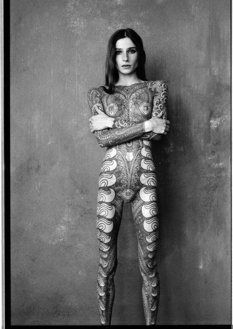 Noemie Doragon desnudos estrella imágenes