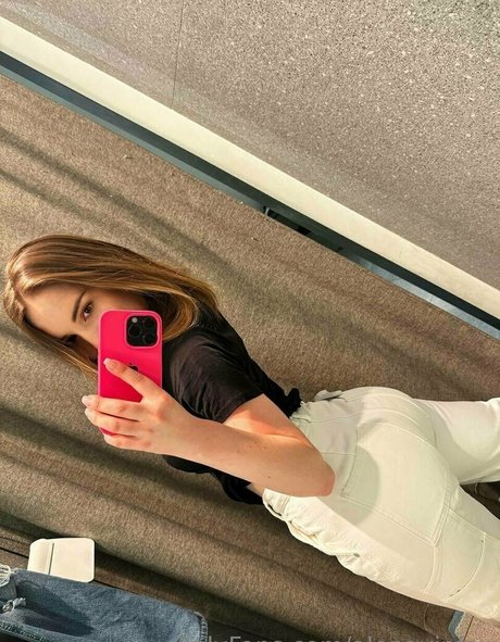 alenavipfox actrice parfaite images