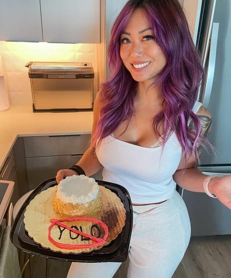 Cynthia Leu modelo sexual fotos