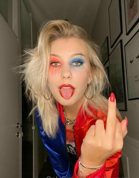 babyyzoeyy actrice adulte archive