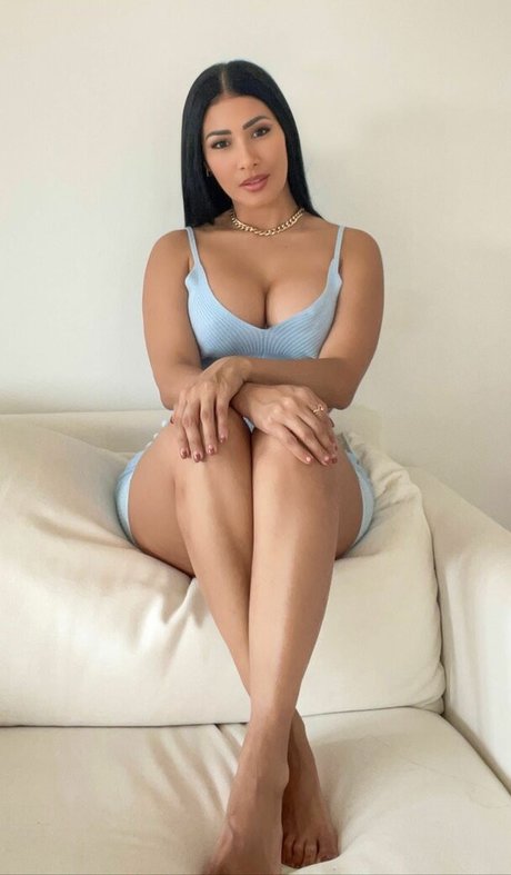 Simone E Simaria perfect pornstar images