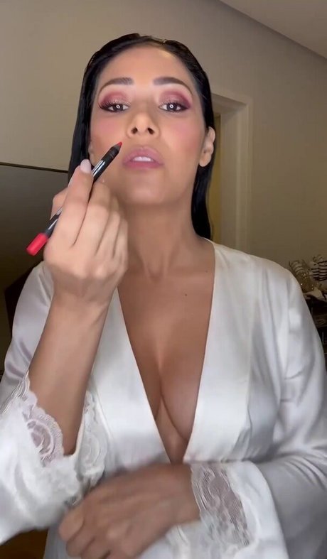 Simone E Simaria nudes star picture