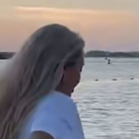 Erna Husko haut étoile photos