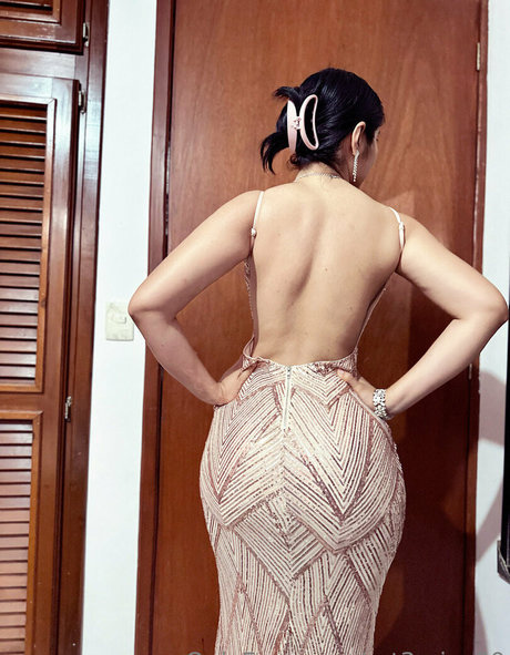 Art3misa00 estrella porno caliente imágenes