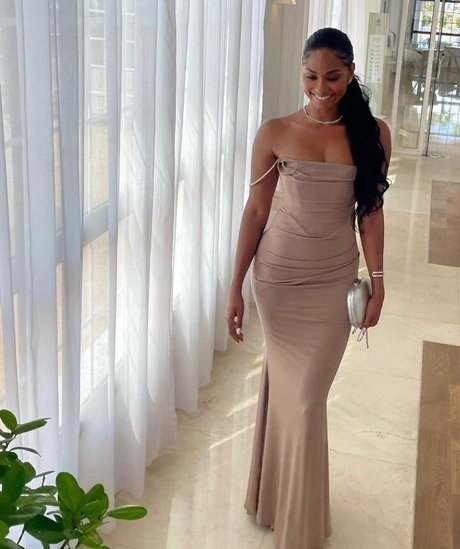 Nia Correia OT sexo modelo archivo