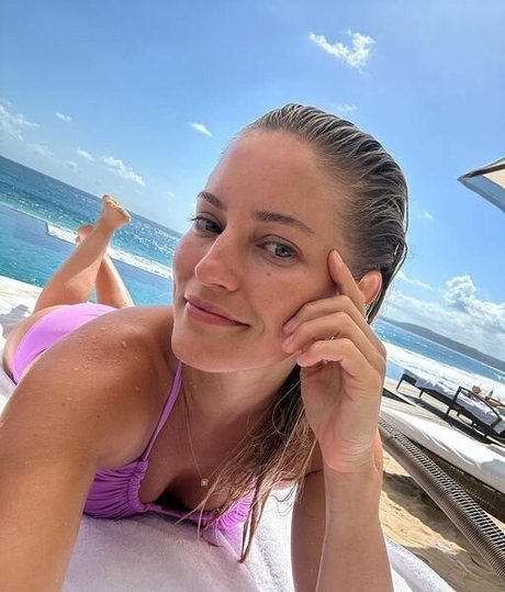 iJustine desnudos de estrellas archivo