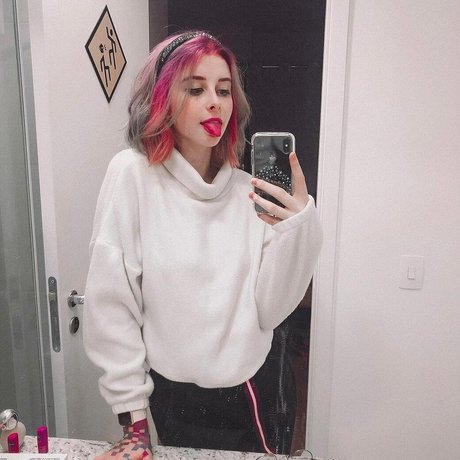 Gabi Cattuzzo modelo bonita imágenes