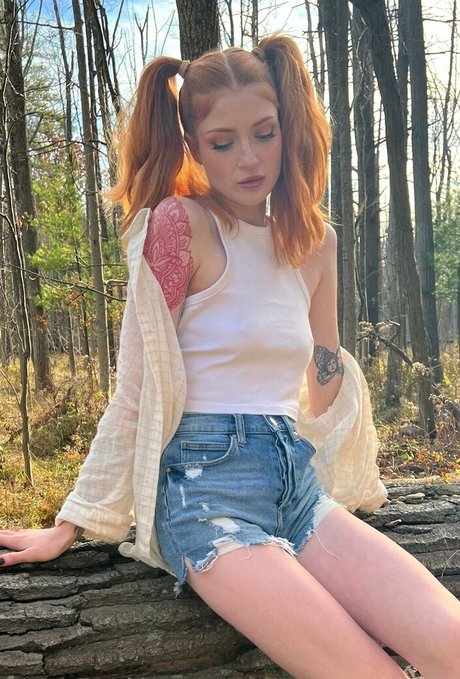 katierosecoloredglasses modèle sympa des photos